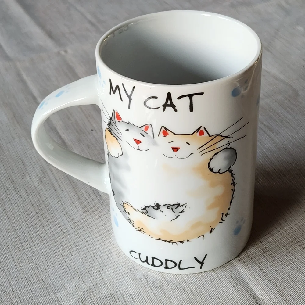 ⭐️ HOST PICK ⭐️ Cat Print Coffee Mug - Picture 4 of 7